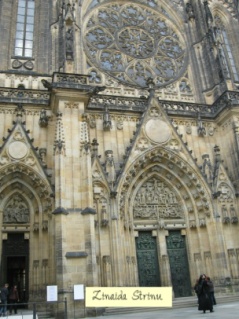 praga-catedrala-sf-vitus-exterior