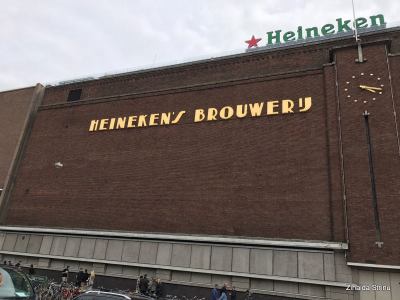 amsterdam-frontispiciul-muzeului-heineken-experience
